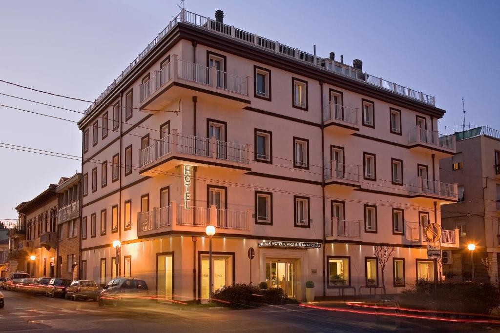 Card International Hotel