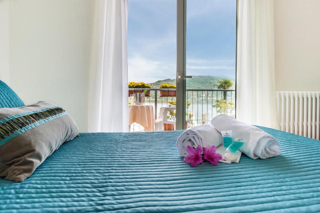 Hotel Carillon