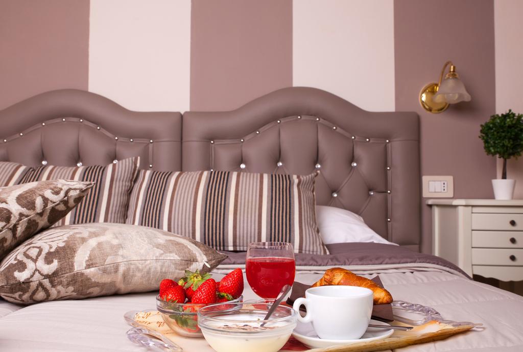 Ares Hotel